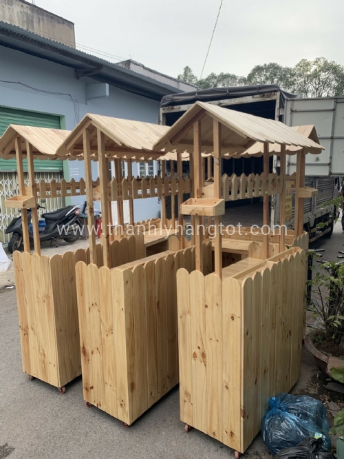 QUẦY GỖ THÔNG 1M2 CÓ MAI