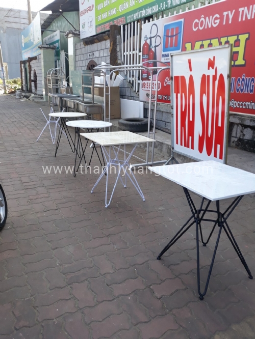 Bàn cafe mặt đá