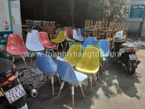 Ghế cà phê đã qua sử dụng còn mới 98%
