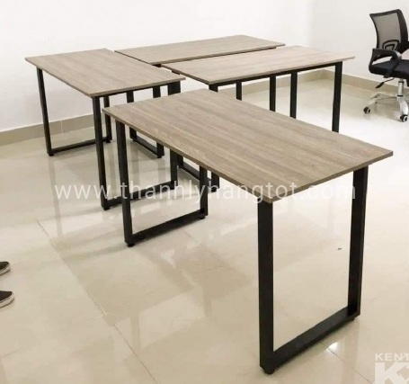 Bàn chữ U chân Đen Mặt Nâu 60x120x c 73