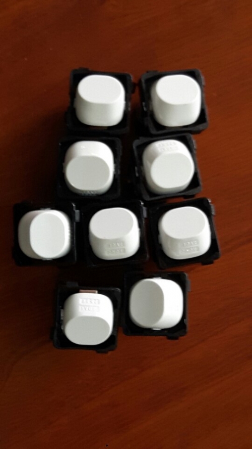 HẠT CÔNG TẮC CLIPSAL/SCHNEIDER