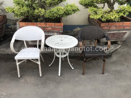 Bàn tròn hợp kim đúc 60x62