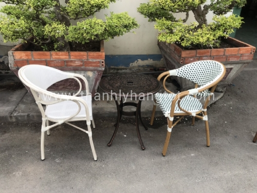 Bàn tròn hợp kim đúc 66x64