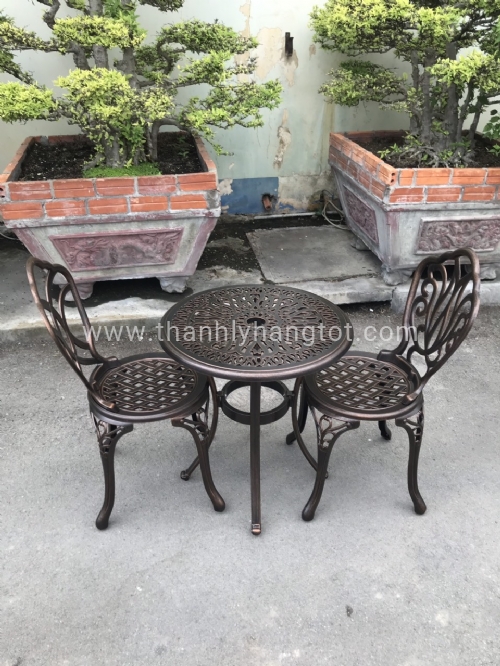 Bàn tròn hợp kim đúc 66x64