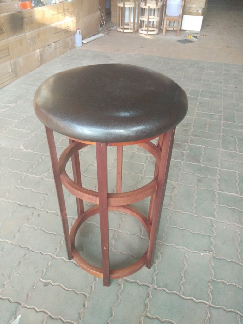 Ghế đôn gỗ cao 75