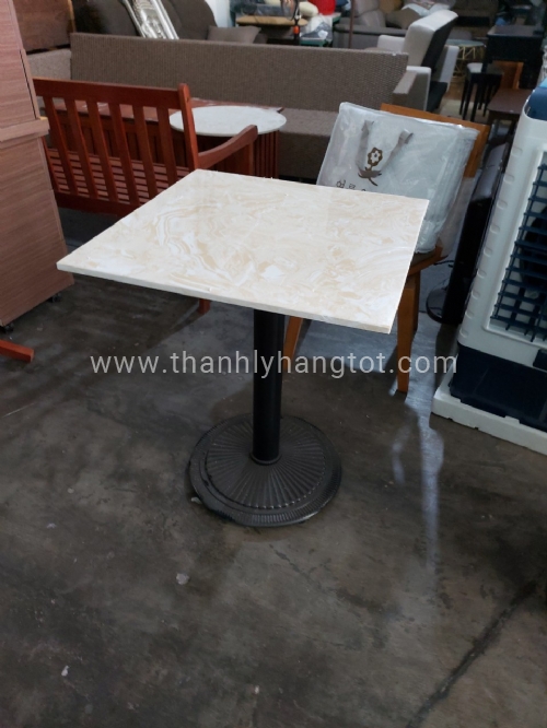 Bàn Chân Gang Mặt Đá