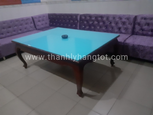 BÀN GỖ MẶT KIẾNG